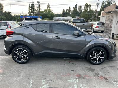 2018 Toyota C-HR XLE   - Photo 6 - Beaverton, OR 97005
