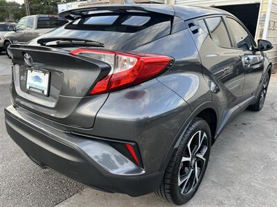 2018 Toyota C-HR XLE   - Photo 5 - Beaverton, OR 97005
