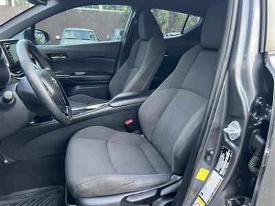 2018 Toyota C-HR XLE   - Photo 9 - Beaverton, OR 97005
