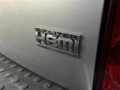 2004 Dodge Durango SLT HEMI 4X4 - Photo 15 - Beaverton, OR 97005