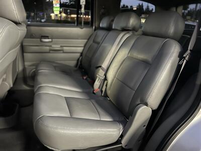 2004 Dodge Durango SLT HEMI 4X4 - Photo 10 - Beaverton, OR 97005