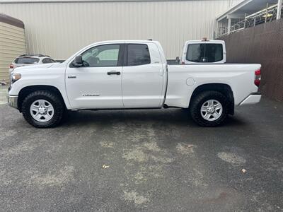 2021 Toyota Tundra SR5 4X4   - Photo 2 - Beaverton, OR 97005