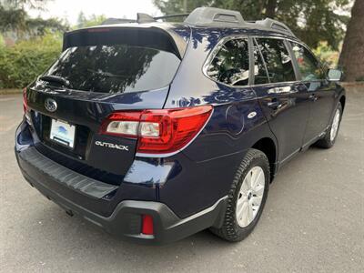 2018 Subaru Outback 2.5i Premium - Photo 5 - Beaverton, OR 97005