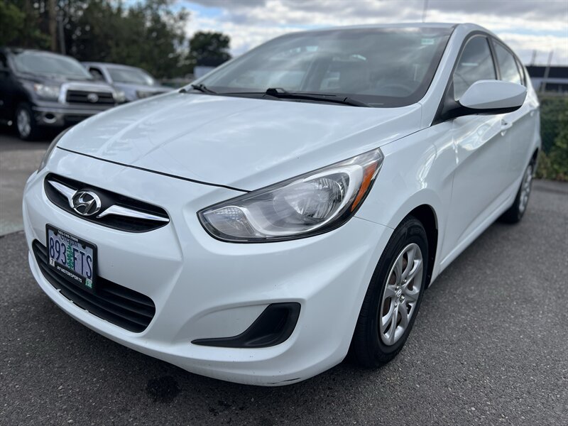 2013 Hyundai Accent GS   - Photo 1 - Beaverton, OR 97005