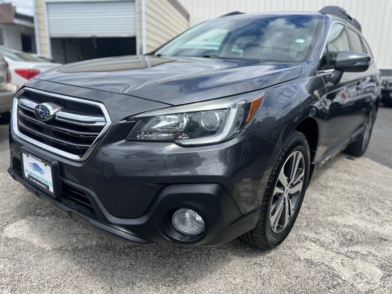 2019 Subaru Outback 2.5i Limited   - Photo 1 - Beaverton, OR 97005