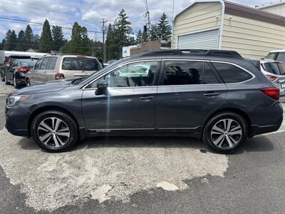 2019 Subaru Outback 2.5i Limited - Photo 2 - Beaverton, OR 97005