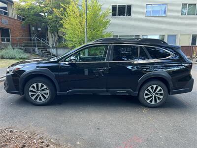 2025 Subaru Outback Premium - Photo 2 - Beaverton, OR 97005