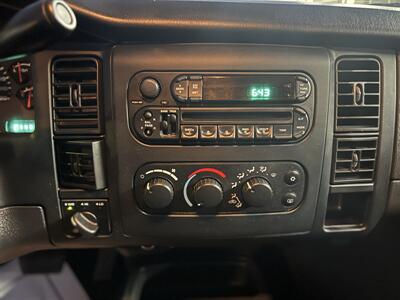 2004 Dodge Dakota Sport 4X4 V8 - Photo 15 - Beaverton, OR 97005