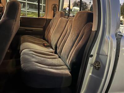 2004 Dodge Dakota Sport 4X4 V8 - Photo 10 - Beaverton, OR 97005