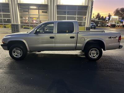 2004 Dodge Dakota Sport 4X4 V8 - Photo 2 - Beaverton, OR 97005