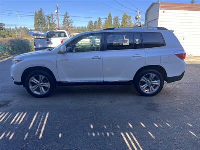 2013 Toyota Highlander Limited AWD   - Photo 2 - Beaverton, OR 97005