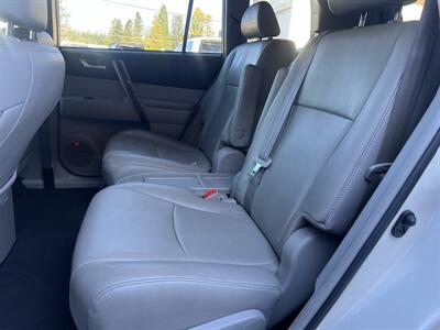 2013 Toyota Highlander Limited AWD   - Photo 10 - Beaverton, OR 97005