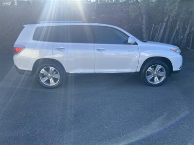2013 Toyota Highlander Limited AWD   - Photo 6 - Beaverton, OR 97005