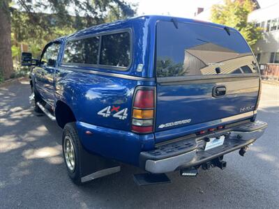 2004 Chevrolet Silverado 3500 LT 4dr Extended Cab 4X4 - Photo 3 - Beaverton, OR 97005