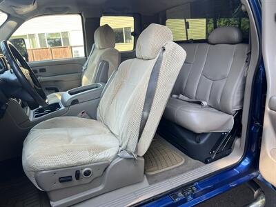 2004 Chevrolet Silverado 3500 LT 4dr Extended Cab 4X4 - Photo 10 - Beaverton, OR 97005