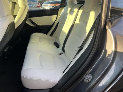 2018 Tesla Model 3 Long Range AWD   - Photo 10 - Beaverton, OR 97005