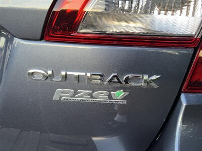 2016 Subaru Outback 2.5i Limited   - Photo 15 - Beaverton, OR 97005