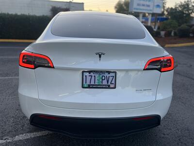 2024 Tesla Model Y Long Range - Photo 4 - Beaverton, OR 97005