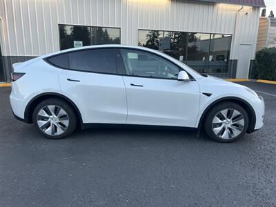 2024 Tesla Model Y Long Range - Photo 6 - Beaverton, OR 97005