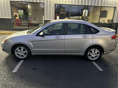 2009 Ford Focus SES   - Photo 2 - Beaverton, OR 97005