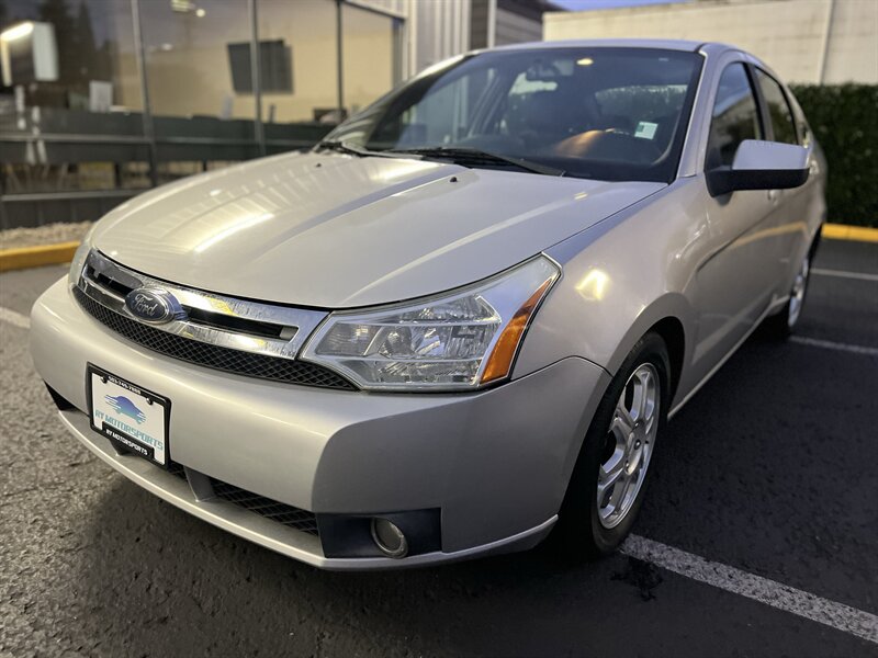 2009 Ford Focus SES   - Photo 1 - Beaverton, OR 97005