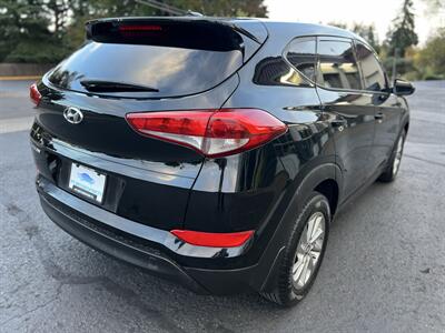 2017 Hyundai Tucson SE - Photo 5 - Beaverton, OR 97005