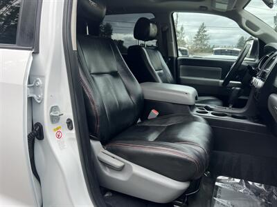 2019 Toyota Sequoia SR5 4X4   - Photo 13 - Beaverton, OR 97005