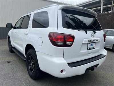 2019 Toyota Sequoia SR5 4X4   - Photo 3 - Beaverton, OR 97005