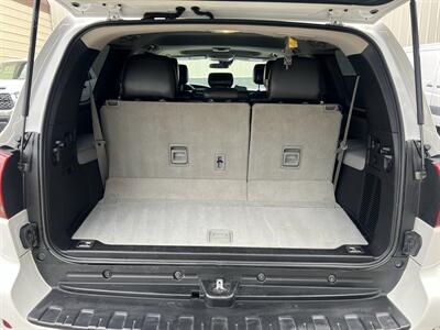 2019 Toyota Sequoia SR5 4X4   - Photo 11 - Beaverton, OR 97005