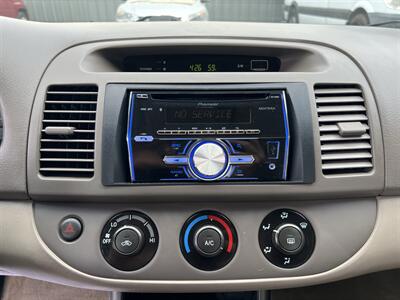 2004 Toyota Camry LE   - Photo 15 - Beaverton, OR 97005