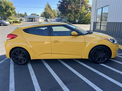 2017 Hyundai Veloster - Photo 6 - Beaverton, OR 97005