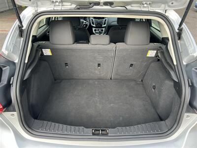 2013 Ford Focus SE - Photo 11 - Beaverton, OR 97005