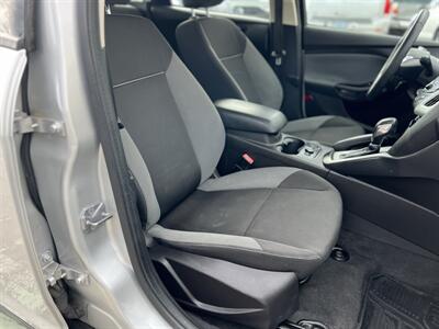 2013 Ford Focus SE - Photo 13 - Beaverton, OR 97005
