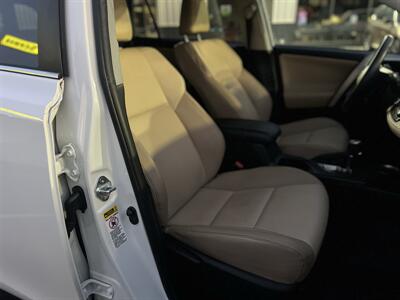 2015 Toyota RAV4 Limited AWD - Photo 14 - Beaverton, OR 97005