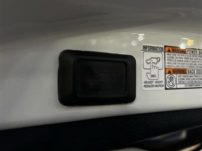 2015 Toyota RAV4 Limited AWD - Photo 12 - Beaverton, OR 97005