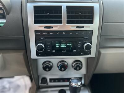 2008 Dodge Nitro SLT 4dr SUV 4X4 - Photo 16 - Beaverton, OR 97005