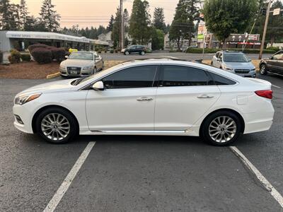 2015 Hyundai Sonata Limited - Photo 2 - Beaverton, OR 97005