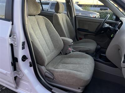 2003 Hyundai Elantra GLS - Photo 13 - Beaverton, OR 97005