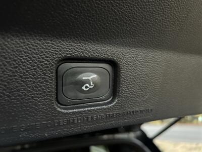 2015 Ford Explorer XLT - Photo 12 - Beaverton, OR 97005