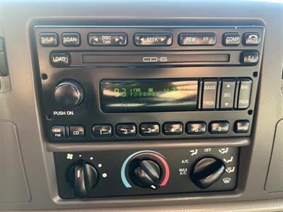 2001 Ford F-350 Super Duty Lariat 4dr Crew Cab 7.3   - Photo 17 - Beaverton, OR 97005