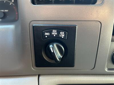 2001 Ford F-350 Super Duty Lariat 4dr Crew Cab 7.3   - Photo 18 - Beaverton, OR 97005