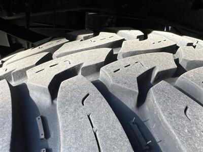 2001 Ford F-350 Super Duty Lariat 4dr Crew Cab 7.3   - Photo 15 - Beaverton, OR 97005