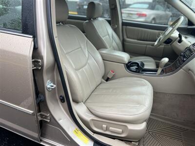2001 Toyota Avalon XLS - Photo 13 - Beaverton, OR 97005