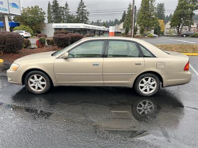2001 Toyota Avalon XLS - Photo 2 - Beaverton, OR 97005