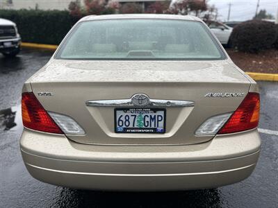 2001 Toyota Avalon XLS - Photo 4 - Beaverton, OR 97005