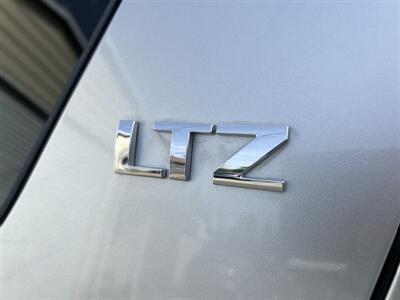 2012 Chevrolet Tahoe LTZ 4WD   - Photo 15 - Beaverton, OR 97005