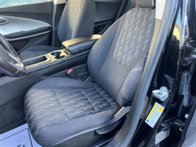 2015 Chevrolet Volt - Photo 9 - Beaverton, OR 97005
