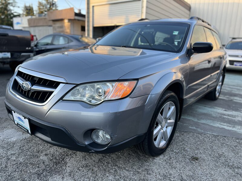 2008 Subaru Outback's photo