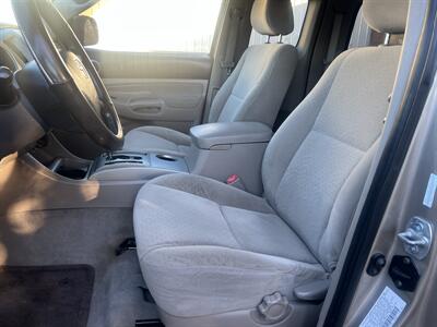 2006 Toyota Tacoma PreRunner V6   - Photo 8 - Beaverton, OR 97005