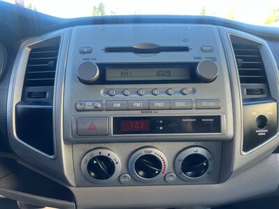 2006 Toyota Tacoma PreRunner V6   - Photo 13 - Beaverton, OR 97005